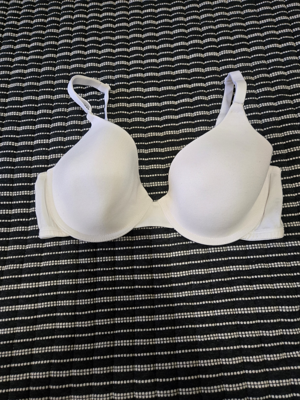 Fruit of the Loom White Molded T-Shirt Bra with Light Padding